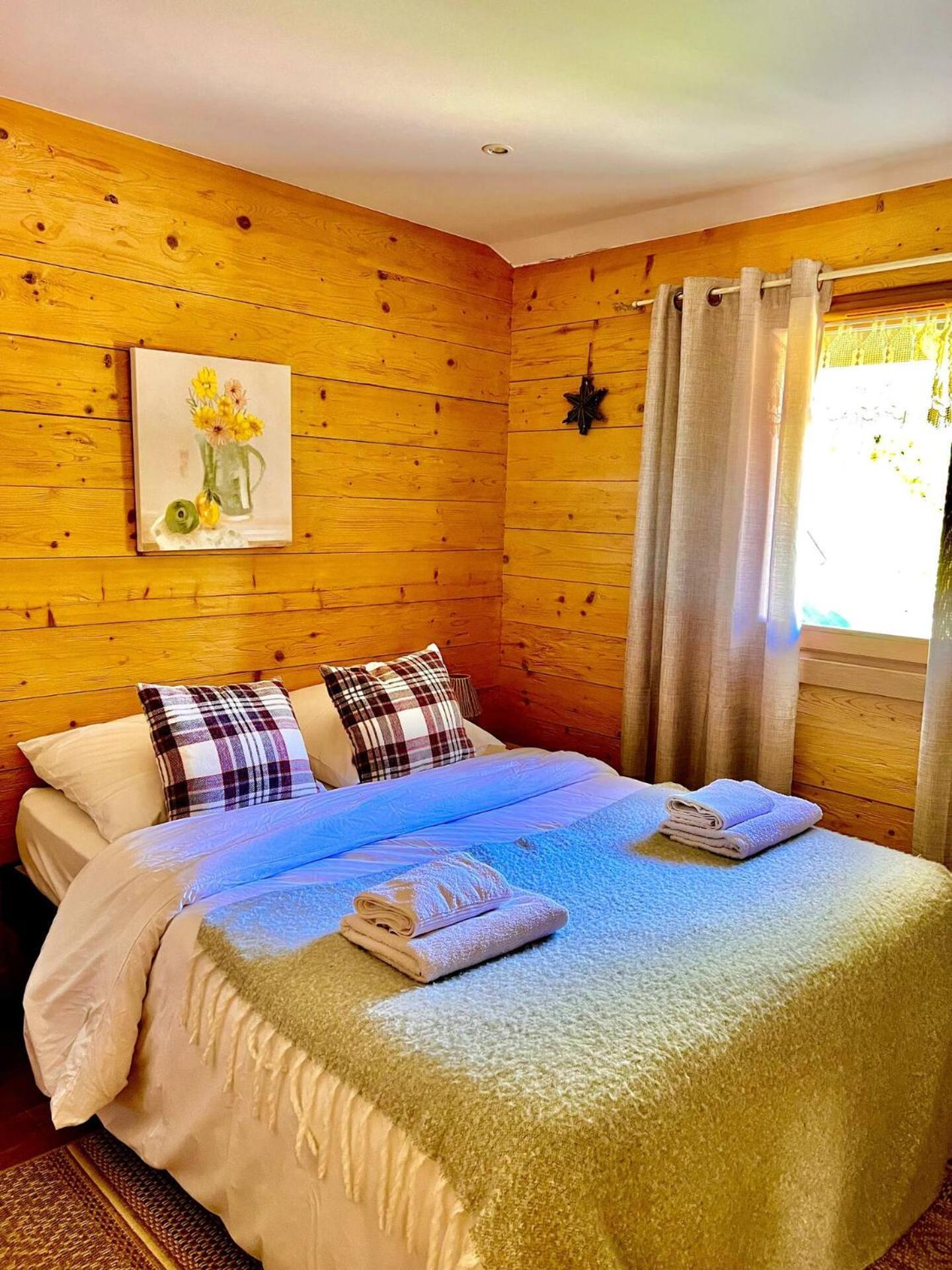 Charming Family Chalet For 8 People, With Private Hot Tub Les Clefs Exterior foto